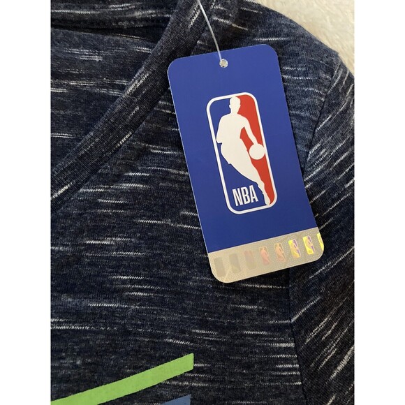 NEW Minnesota Timberwolves V-Neck T-Shirt NBA Women's Size Large TWolves NWT - Picture 4 of 16